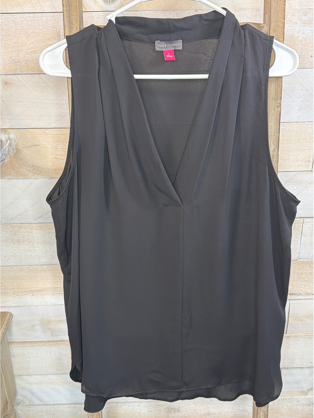 Vince‎ Camuto Sleeveless Black V-Neck Blouse, Size Large